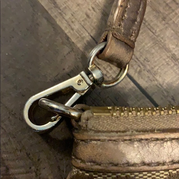 Michael Kors gold wristlet - Picture 3 of 8